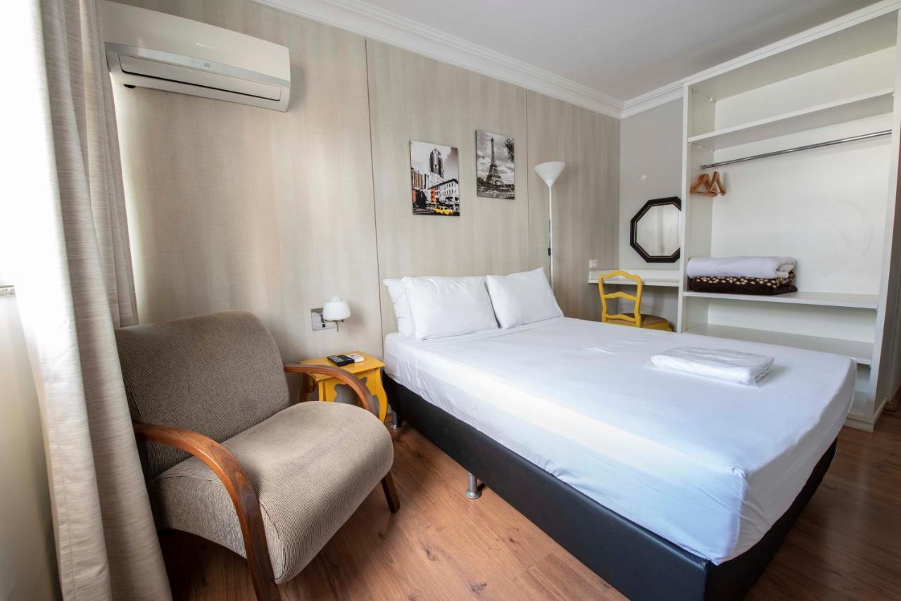 Hotel Santiago Centro Терезополис Экстерьер фото