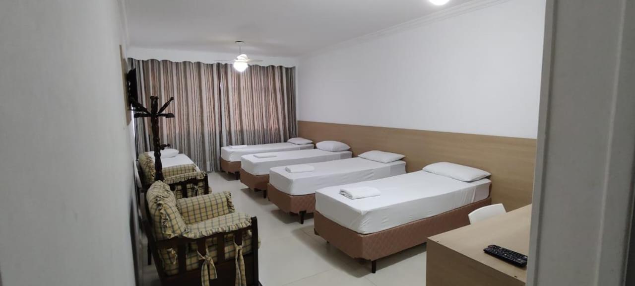 Hotel Santiago Centro Терезополис Экстерьер фото